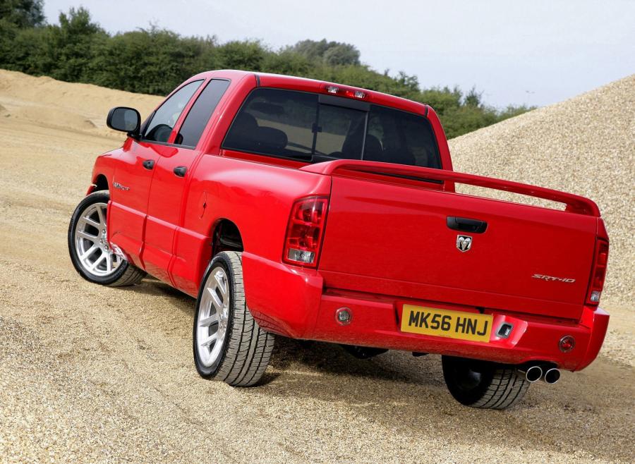  Dodge Ram SRT10 Quad Cab 2005 года  (фото 4 из 27)